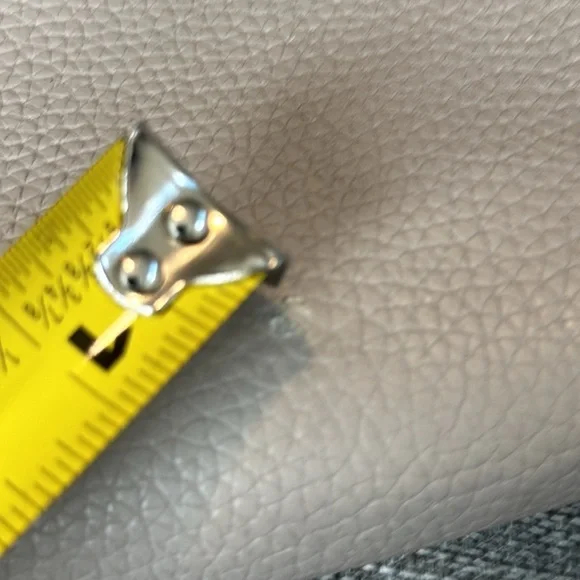 Kate Spade New York Chester street dessi Crossbody Bag Beige Strap Tassel - Picture 9 of 11